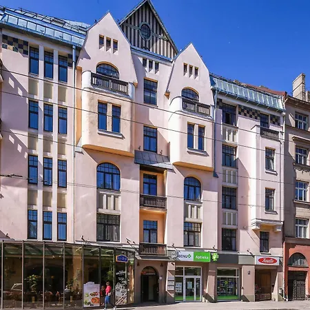 Rigaapartment Gertruda Apartments & Restaurant Lejlighedshotel 3*