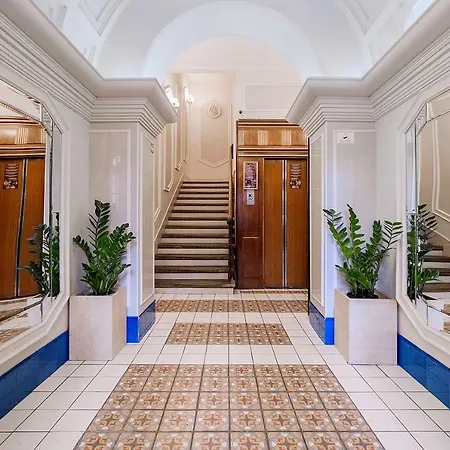 Rigaapartment Gertruda Apartments & Restaurant Lejlighedshotel 3*